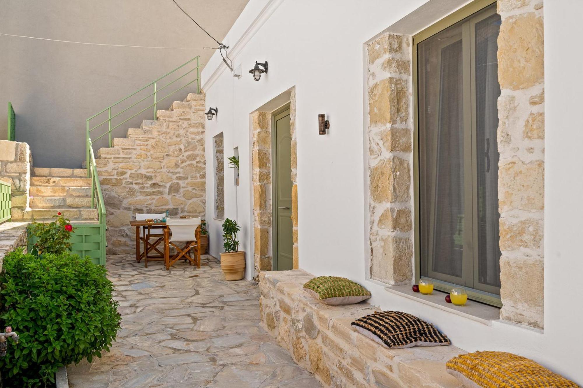 Papadia Luxury Apartments Пицидия Екстериор снимка