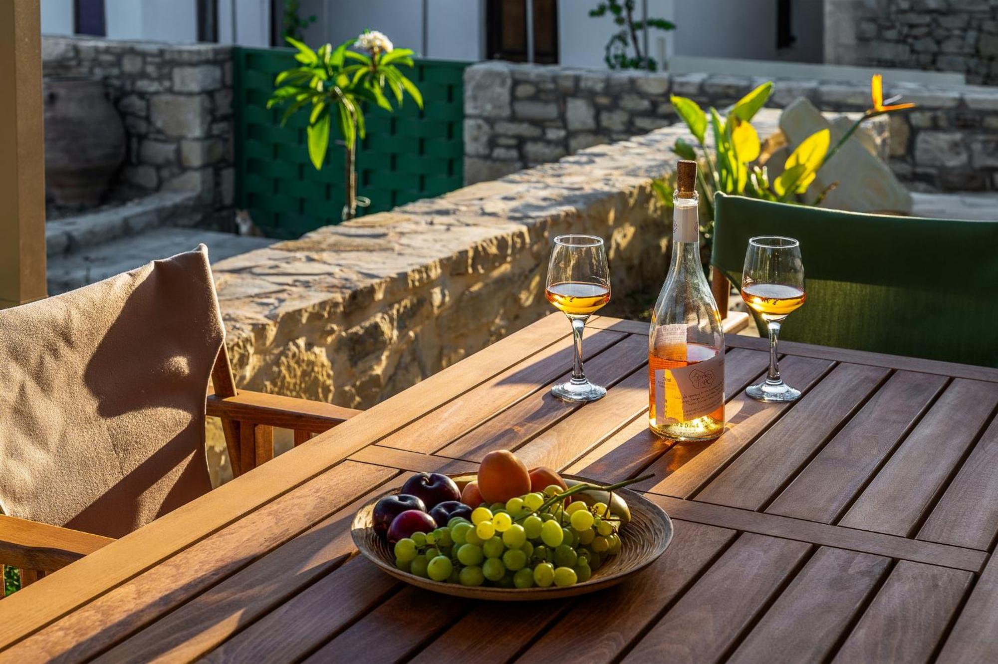 Papadia Luxury Apartments Пицидия Екстериор снимка