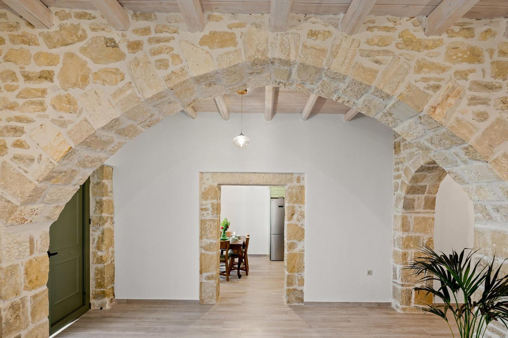 Papadia Luxury Apartments Пицидия Екстериор снимка